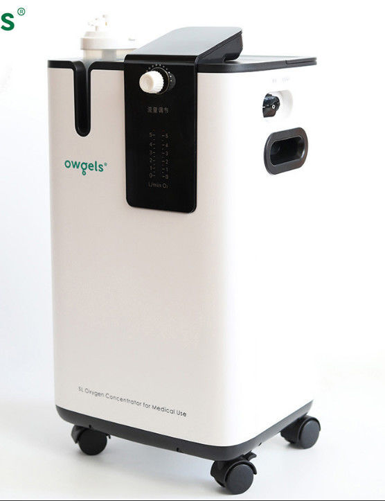 máquina aprobada del suministro de oxígeno del oxígeno 5L del concentrador del CE blanco médico del color